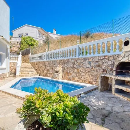 Sleeps 8 Pool Wifi * يوريت دي مار