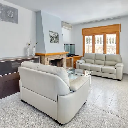 Sleeps 8 Pool Wifi *